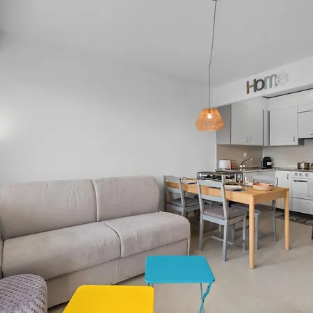 La Roseraie B 24 By Interhome * 克莱恩 蒙塔纳